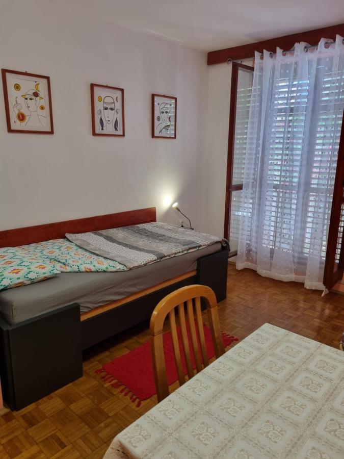 Apartments Jelena Peroj Ngoại thất bức ảnh